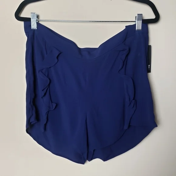 KUT FROM THE KLOTH Ruffled Navy Shorts - Picture 2 of 8